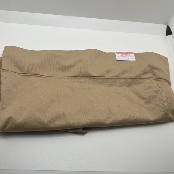 Cacique Other - Nwt Cacique 14/16 the slimmer ultra high-waist brief women’s panty